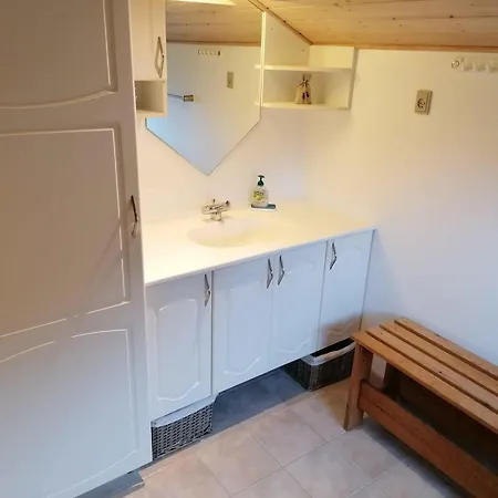 Cozy Summer House By The And Forest Сasa de vacaciones *