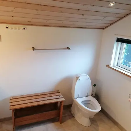 Сasa de vacaciones Cozy Summer House By The And Forest