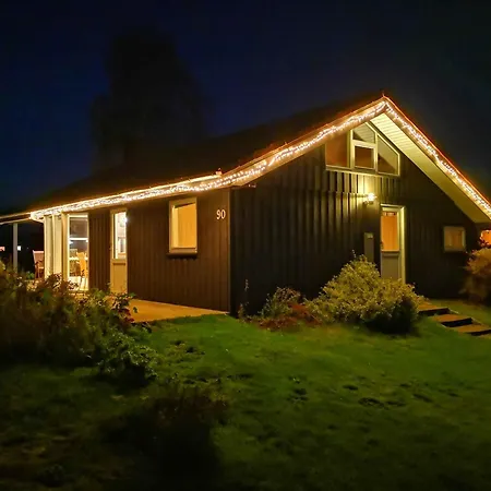 Cozy Summer House By The And Forest Сasa de vacaciones