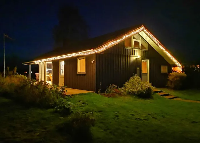 Cozy Summer House By The And Forest 펜션